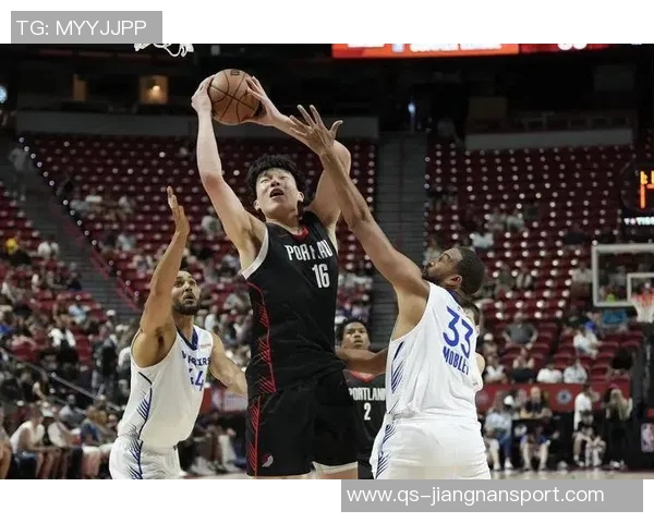 杨瀚森G联盟首次背靠背表现出色10投5中斩获14分6篮板1助攻1抢断