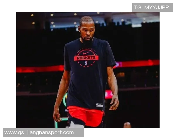 杜兰特赞替补席球员表现关键时刻助力球队逆转胜利