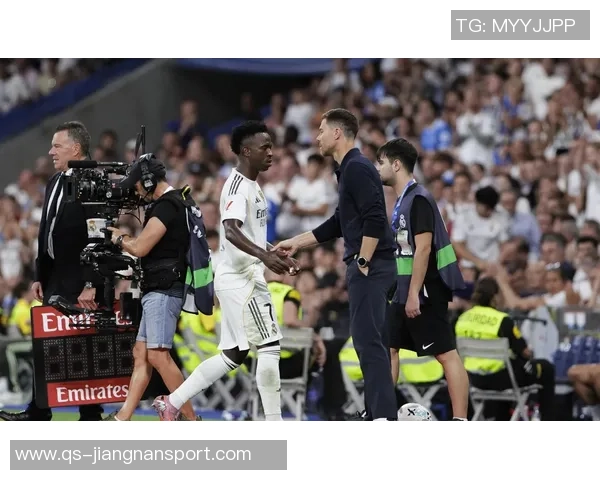 阿韦洛亚盛赞阿隆索执教皇马开局完美14场13胜表现出色 阿韦洛亚盛赞阿隆索执教皇马开局完美14场13胜表现出色