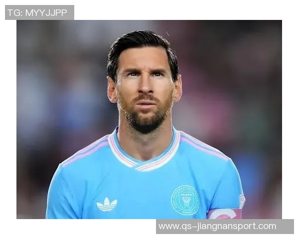 C罗个人净资产突破14亿美元成为全球足坛首位亿万富翁