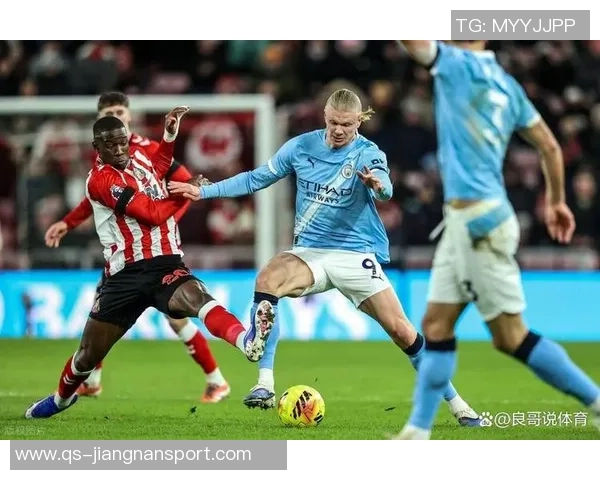 英超战报曼联强势取胜维拉失分曼城客场逆袭热刺展现实力