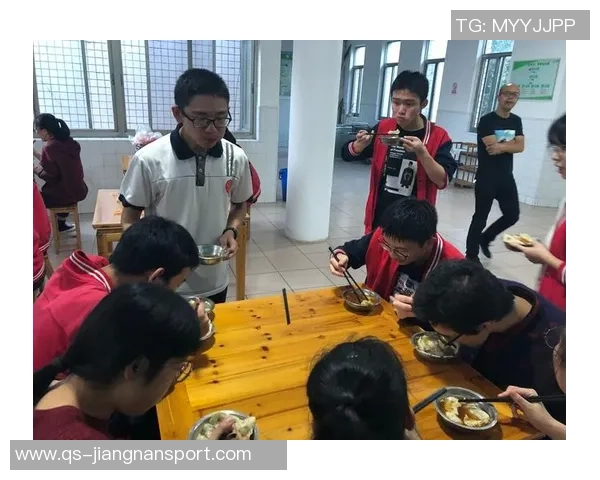 海港十年青春印记：贺惯告别之际的深情回望与不舍之情